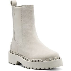 VINCE CAMUTO MEENDEY CHELSEA BOOT 9.5 women. Brand New in Box